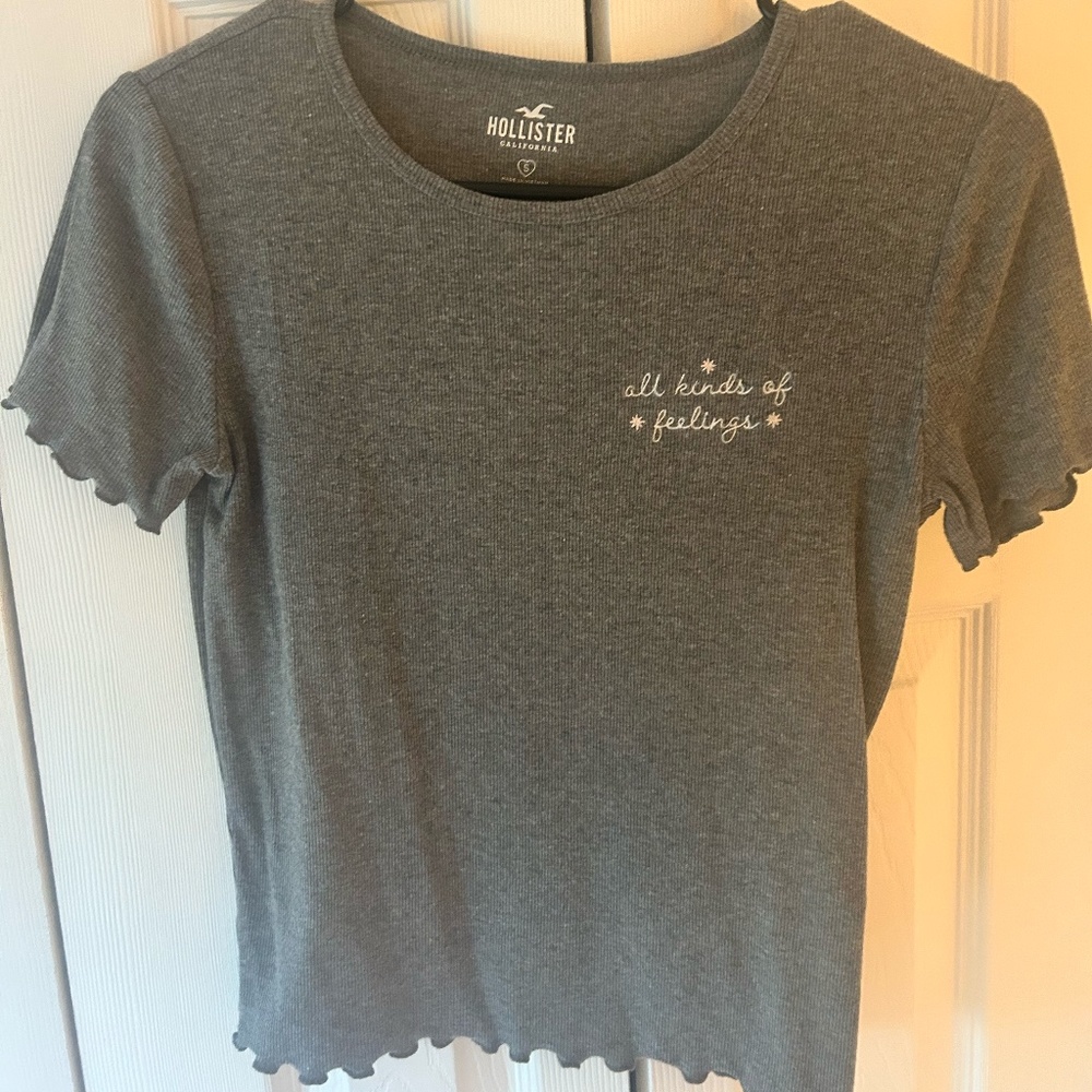 Hollister Gray Short Sleeve Top